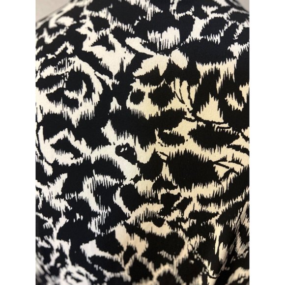 BCBGMaxAzria Dress M Medium Wrap Stretch Career Church Black Ivory Washable - Picture 11 of 13